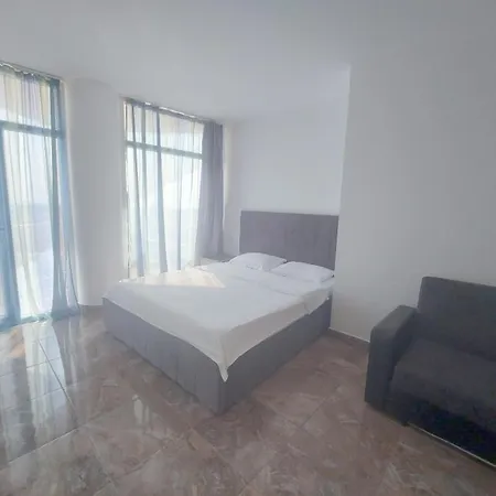 La Perla Bianca 度假村 3*