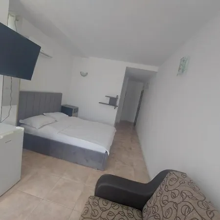 Курортный комплекс La Perla Bianca 3*