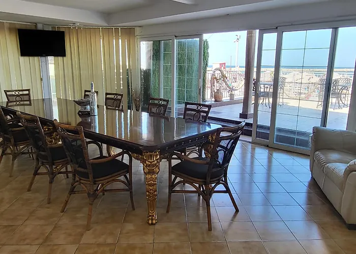 Feriested La Perla Bianca 3*