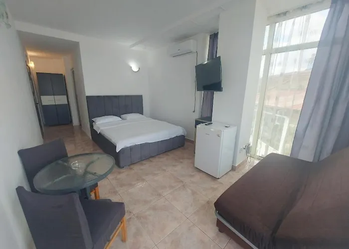 Feriested La Perla Bianca 3*