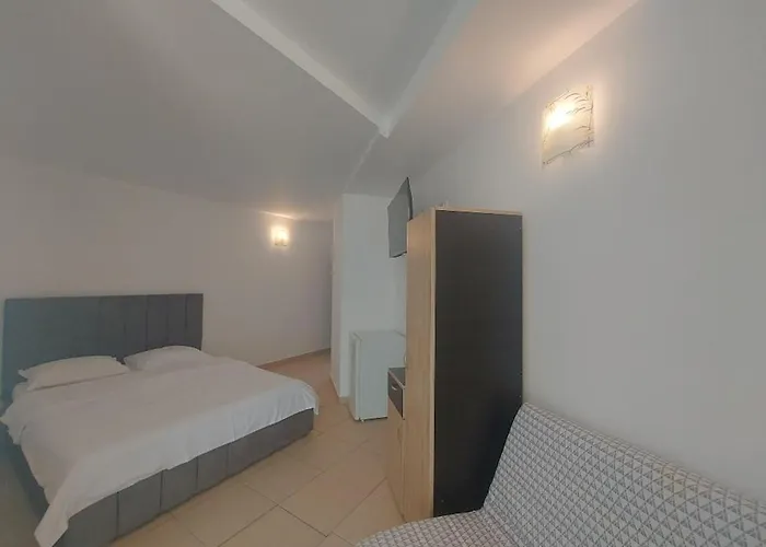 La Perla Bianca Complex